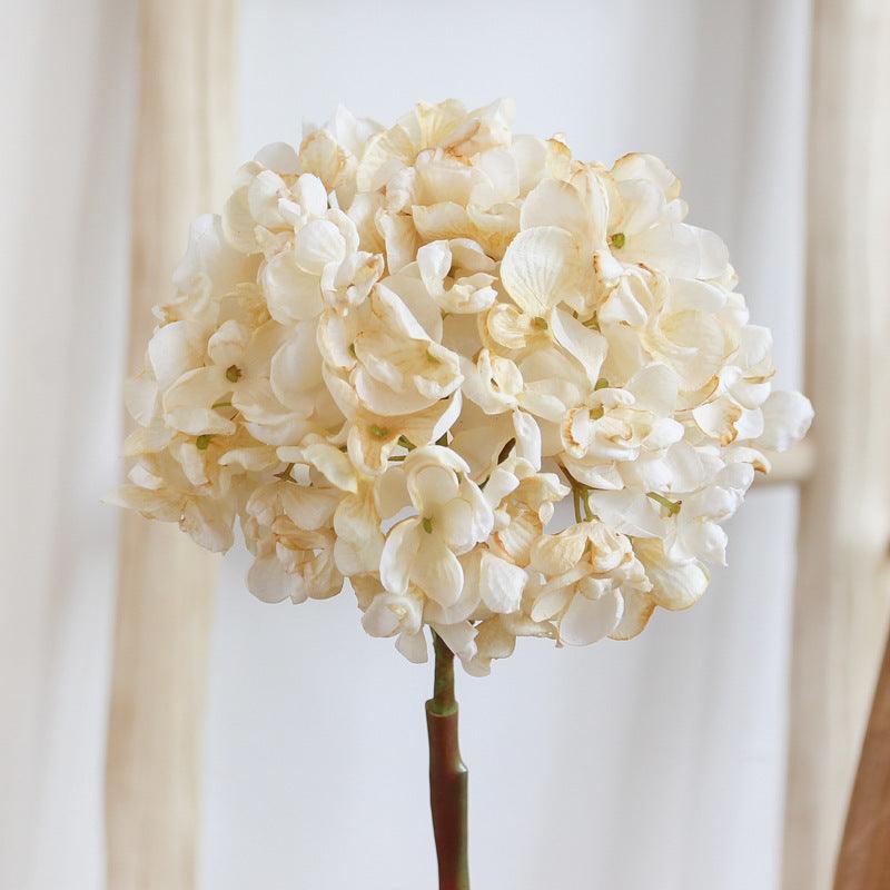 Embroidery And Artificial Flower Decoration Living Room - Pacisia