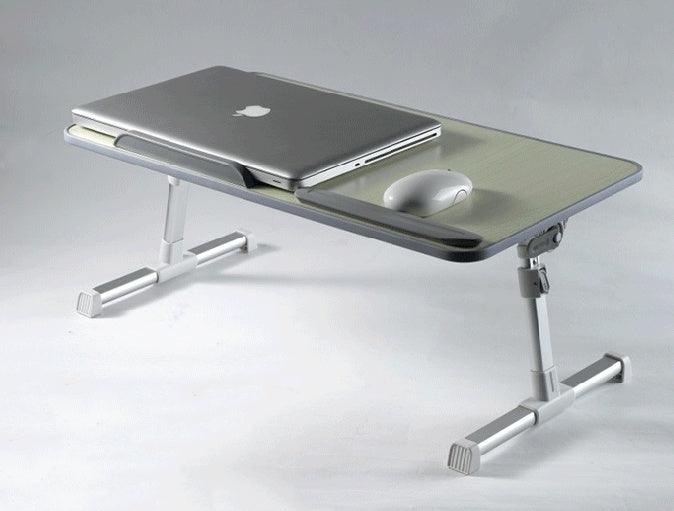 Laptop computer desk on the bed - Pacisia