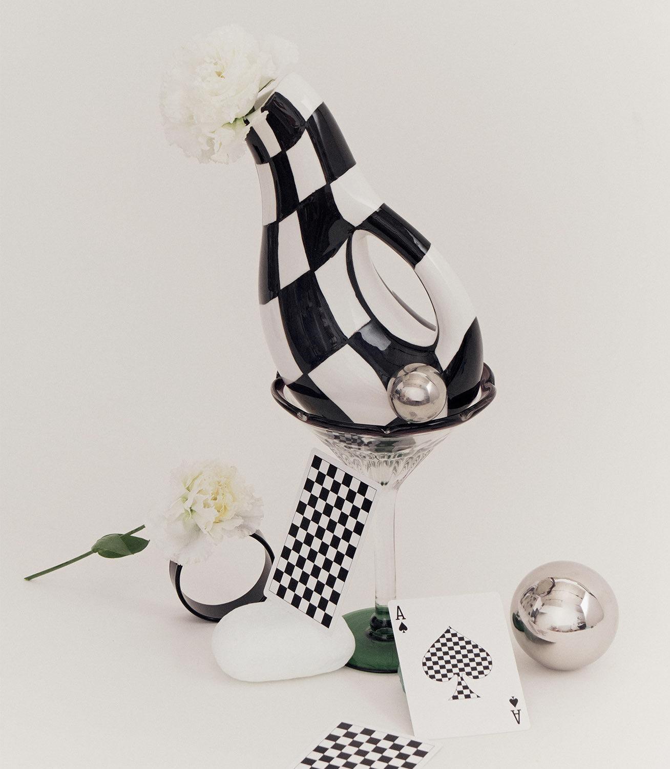 Original Medieval Checkerboard Vase Hand-painted Black And White Ceramics - Pacisia