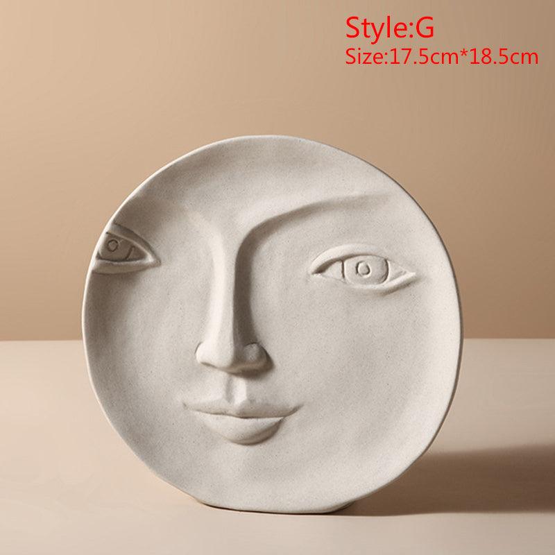 Ornament abstract human face vase - Pacisia