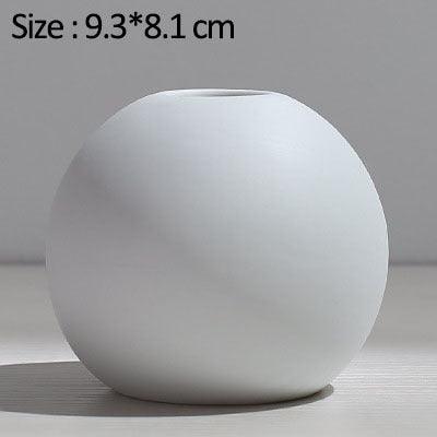 Simple And Creative Ceramic Vase Decoration - Pacisia