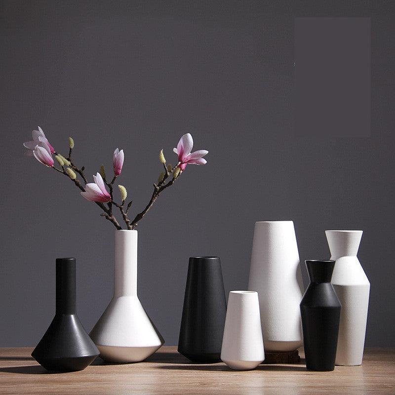 Simple Living Room Home Decoration Creative Black And White Ceramic Vase - Pacisia