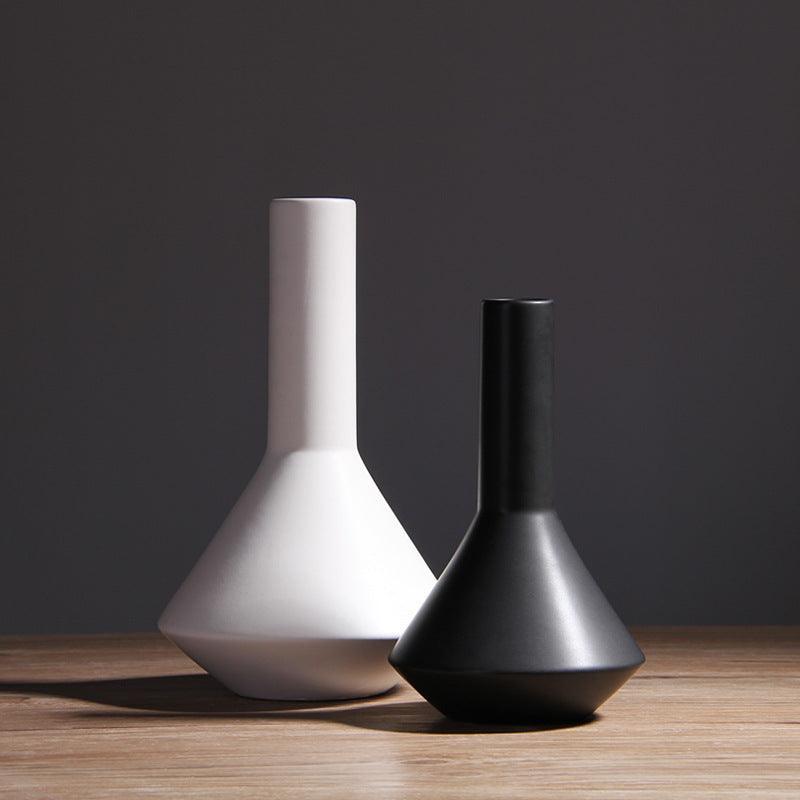 Simple Living Room Home Decoration Creative Black And White Ceramic Vase - Pacisia