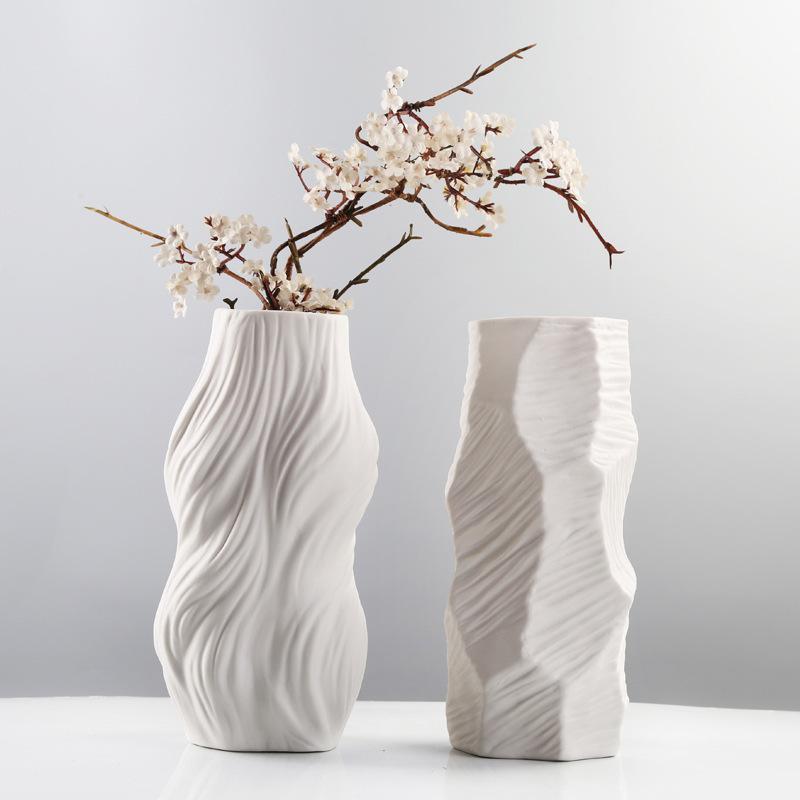 White Ceramic Vase Ornament Flower Arrangement - Pacisia