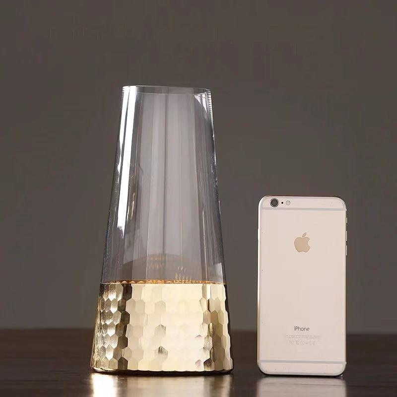 Nordic Modern Minimalist Light Luxury Carved Ground Glass Vase Decoration Table Flower Arrangement Hydroponic Flower Device - Pacisia