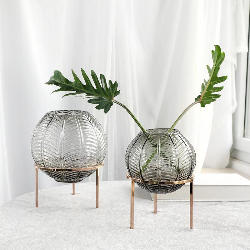 Nordic Leaf Pattern Ball Metal Frame Transparent Glass Vase High Grade European Flower Art Hydroponic Flower Arrangement Decoration - Pacisia