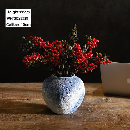 A Starry White Vase With Dried Flowers - Pacisia