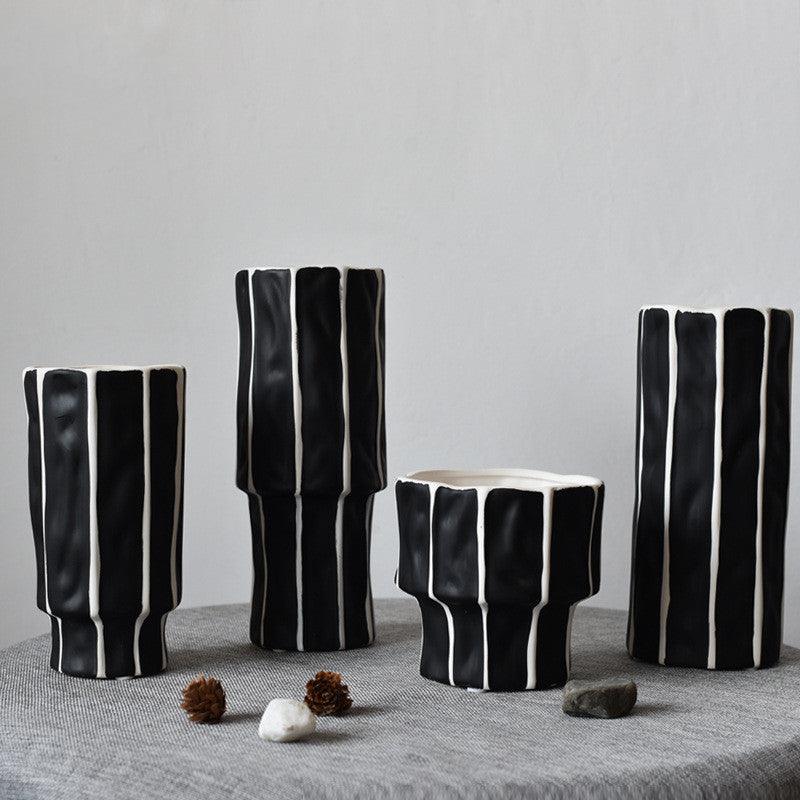 Black And White Striped Ceramic Vase From Northern Europe - Pacisia