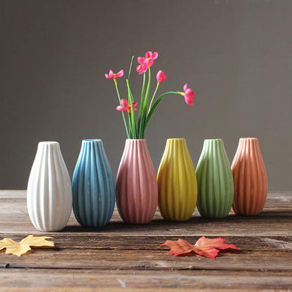 Ceramic vase flower arrangement - Pacisia