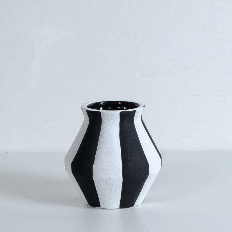 Ceramic VaseSimple Creative Petal Ceramic Vase - Pacisia