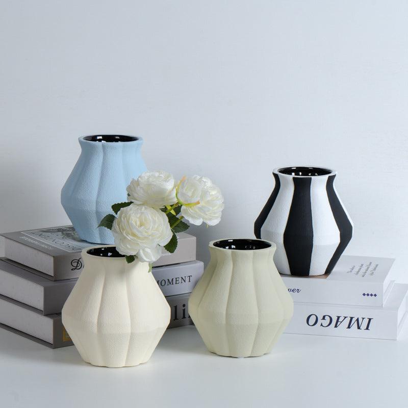 Ceramic VaseSimple Creative Petal Ceramic Vase - Pacisia