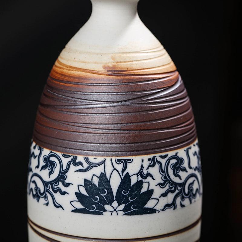 Classical Ceramic Vase Handicraft Furnishings In The Living Room - Pacisia