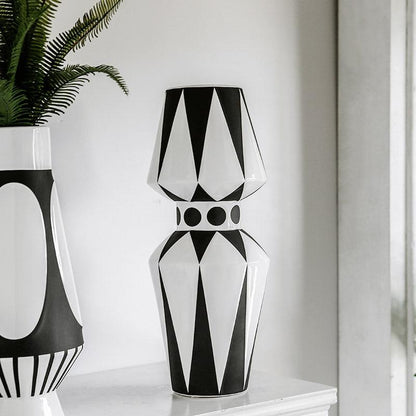 Creative black and white geometric ceramic vase - Pacisia