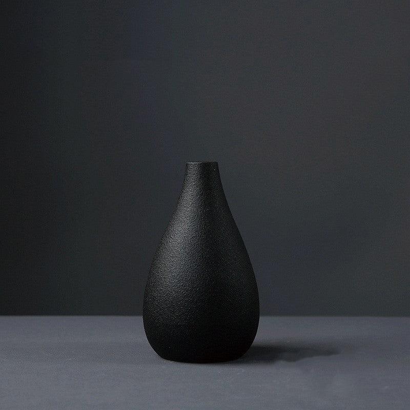 Creative black ceramic small vase - Pacisia