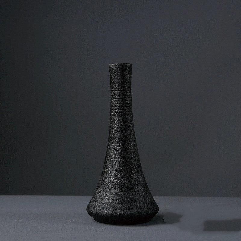 Creative black ceramic small vase - Pacisia