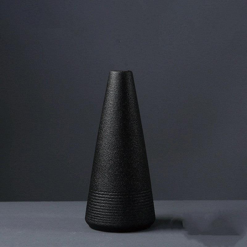 Creative black ceramic small vase - Pacisia