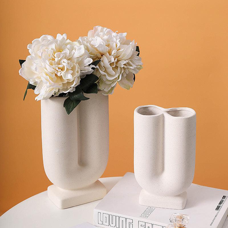 Creative Frosted Ceramic Vase With Metal Spots - Pacisia