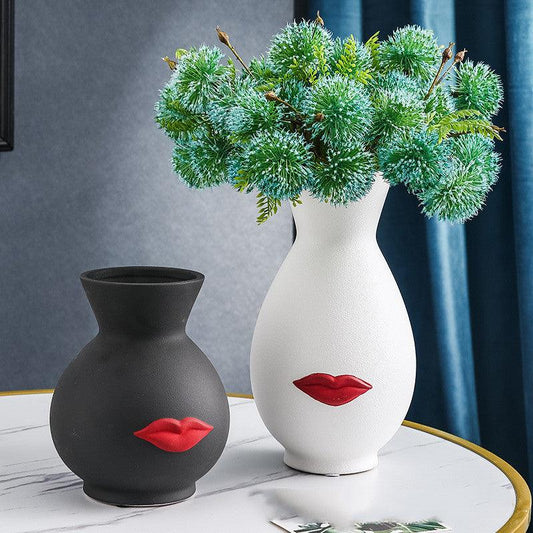 Creative Minimalist Face Lips Vase - Pacisia