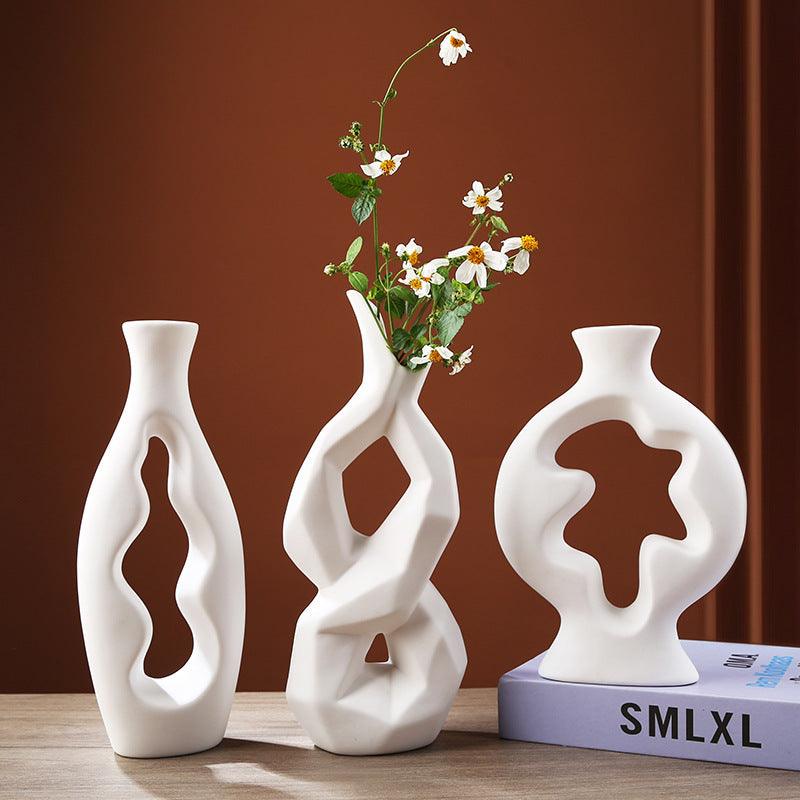 Creative Simple Hollow Line Ceramic Vase - Pacisia