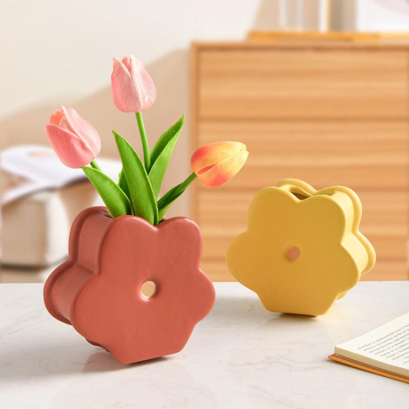 Cute Tabletop Ceramic Flower Vase - Pacisia