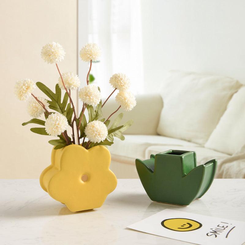 Cute Tabletop Ceramic Flower Vase - Pacisia