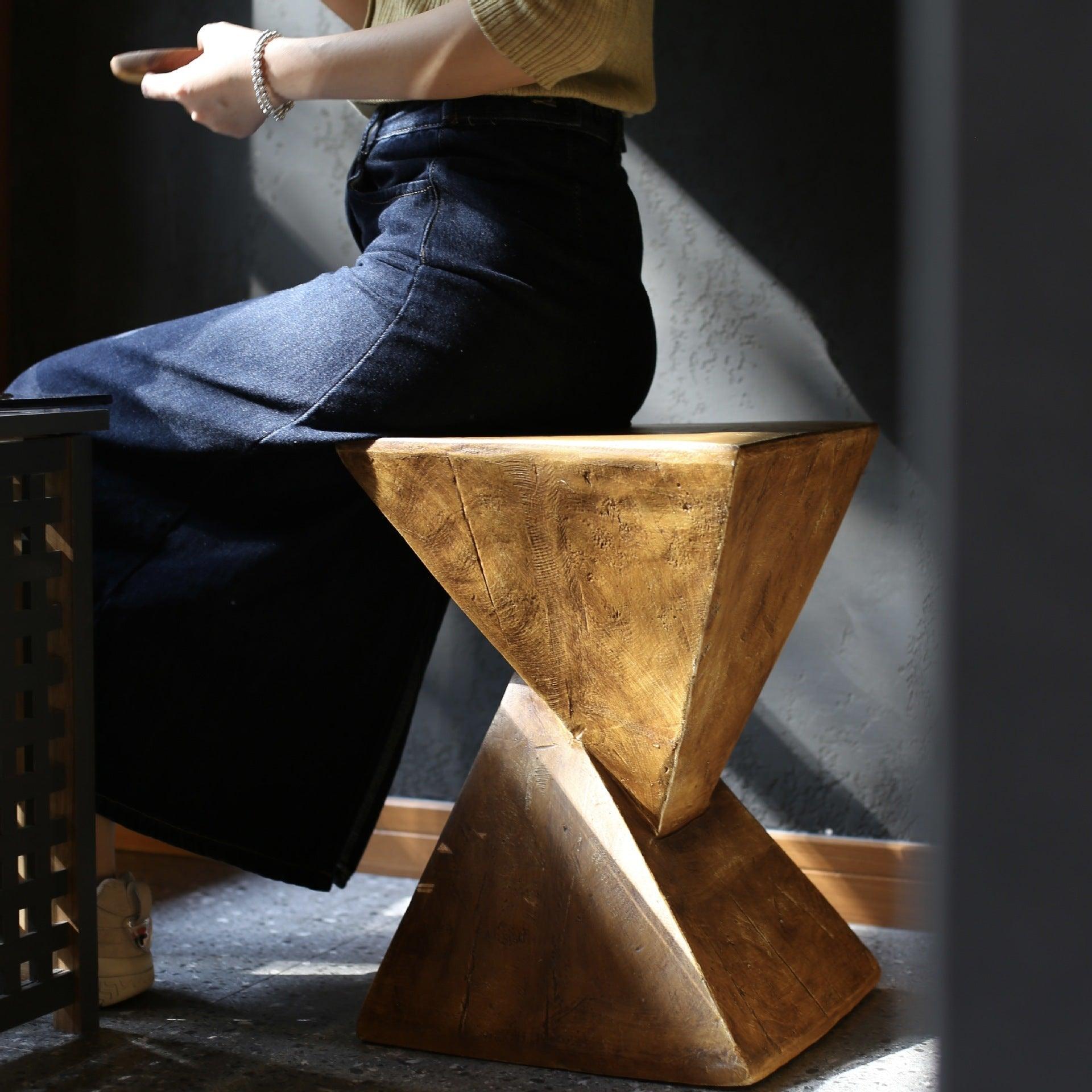 Edge Table, Minimalist Geometric Coffee Table - Pacisia