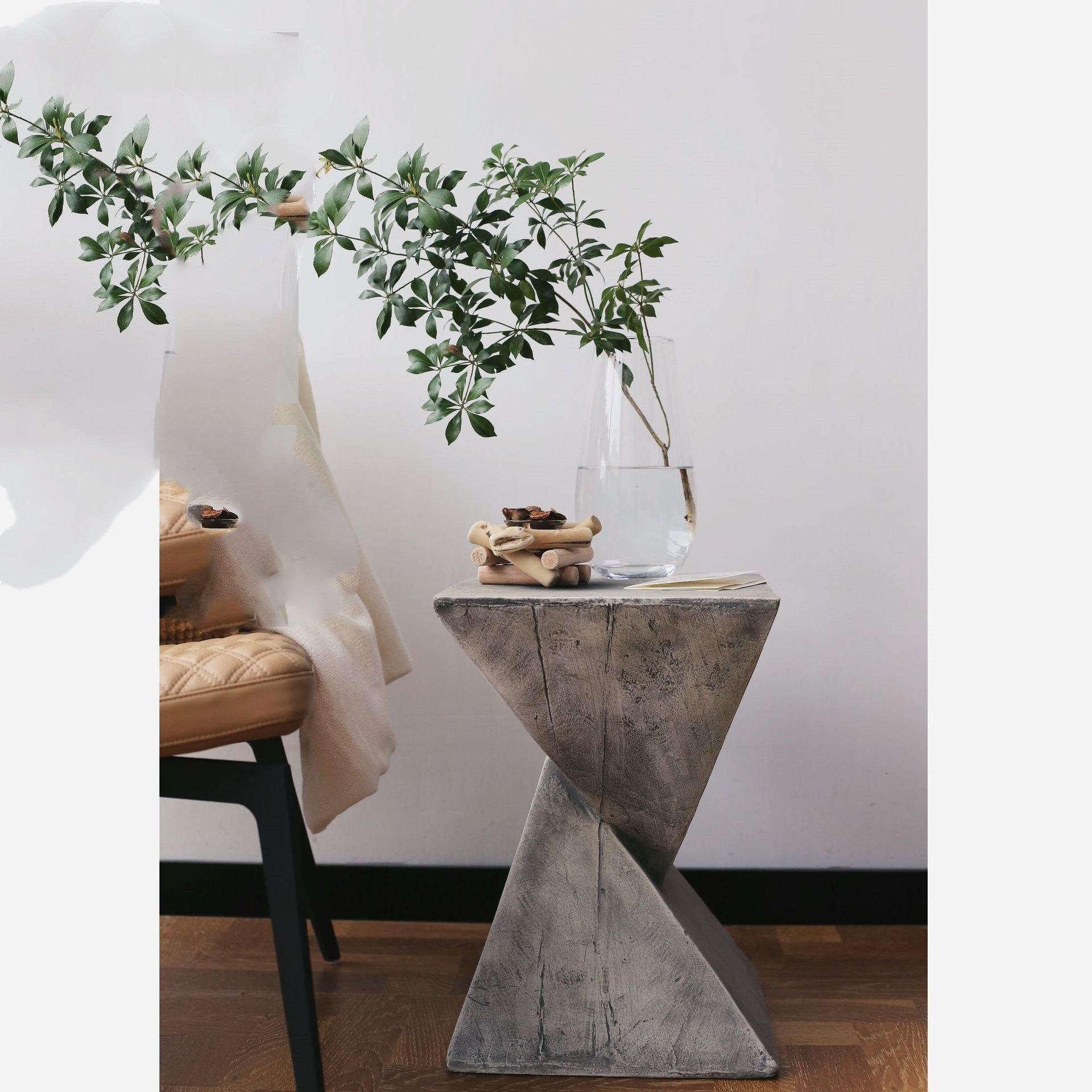 Edge Table, Minimalist Geometric Coffee Table - Pacisia