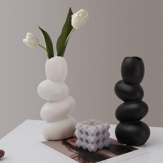 Elegant Egg Shaped Matte Ceramic Decorative Table Art Vase - Pacisia