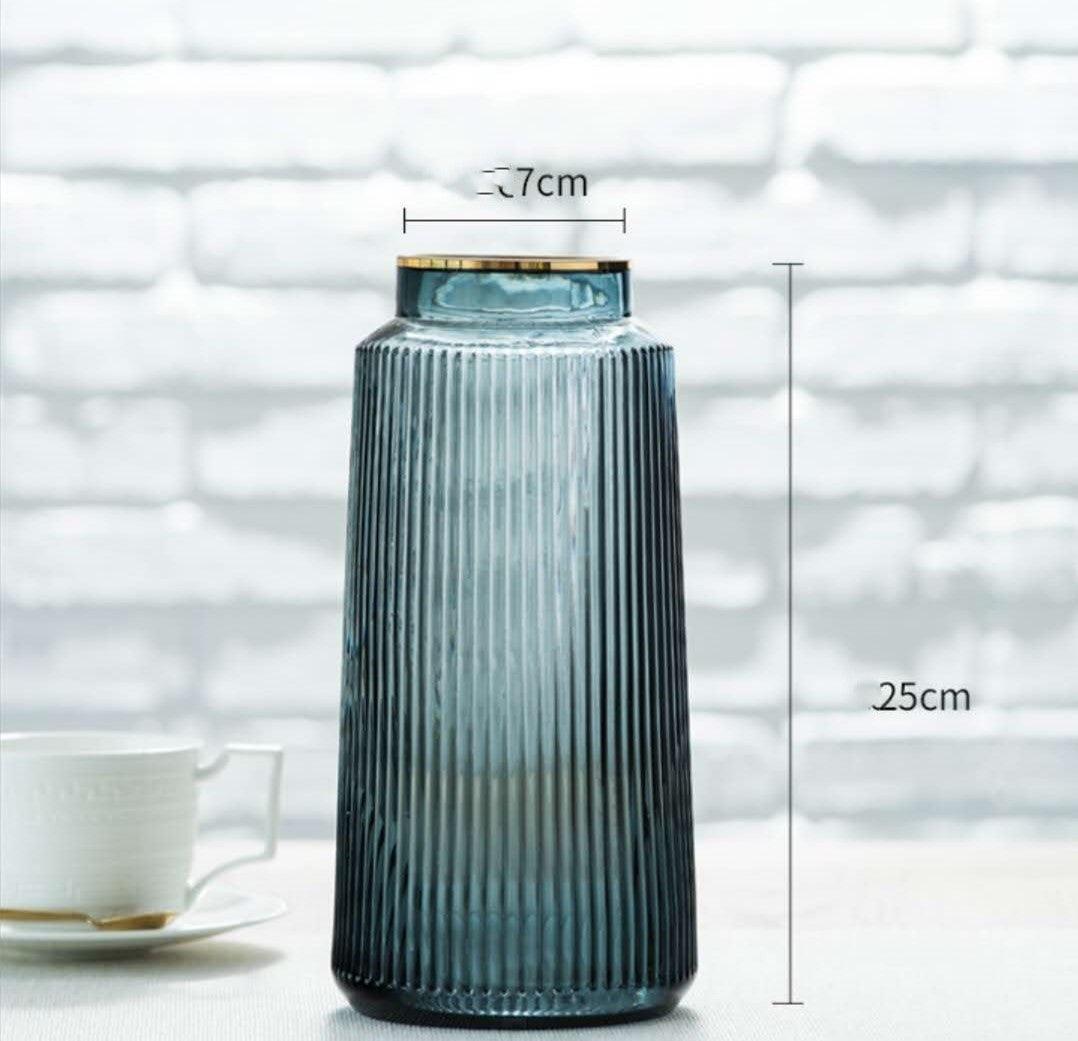 Light Luxury Retro Vertical Stripe Glass Vase With Gold Flower Arrangement - Pacisia