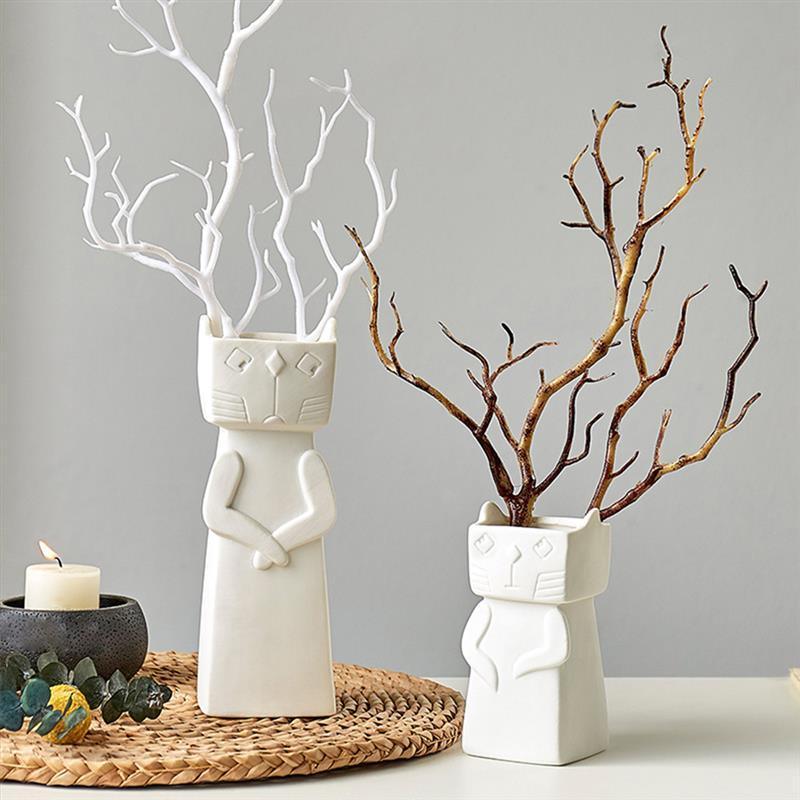 Literary And Modern White Ceramic Small Vase - Pacisia