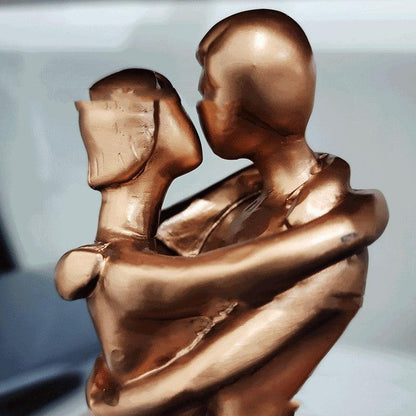 Lovers Passionately Embrace Kiss Statue Resin Ornaments - Pacisia