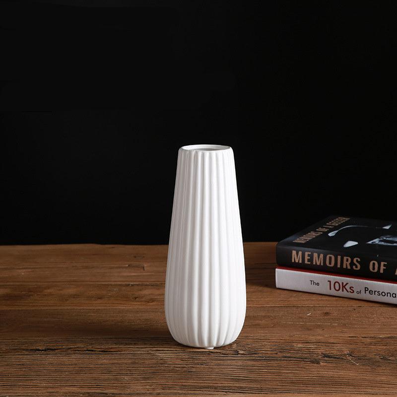 Mediterranean Ceramic Vase With Vertical Pattern - Pacisia