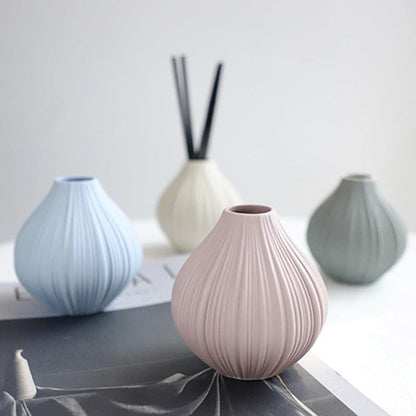 Mini Ceramic Vase Modern Minimalist Dining Table - Pacisia