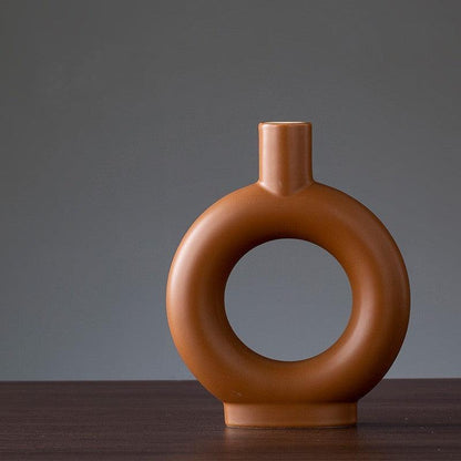 Modern minimalist ceramic vase decoration - Pacisia