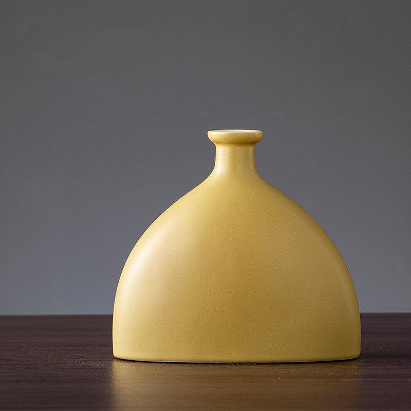 Modern minimalist ceramic vase decoration - Pacisia