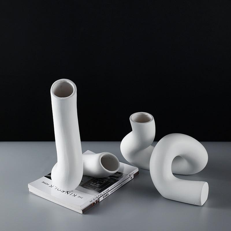 Modern Minimalist White Twisted Creative Vase Flower Arrangement Dried Flowers - Pacisia