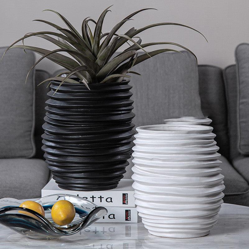 Modern Nordic Italian Minimalist Black And White Geometric Ceramic Vase Ornaments - Pacisia
