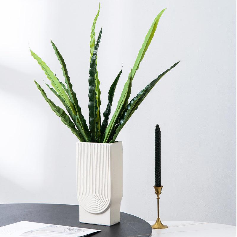 Nordic Minimalist Ceramic Vase With Water - Pacisia