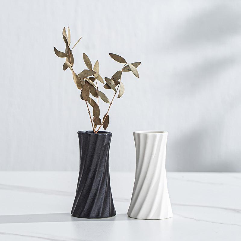 Nordic Simple Ceramic Lines Small Vase - Pacisia