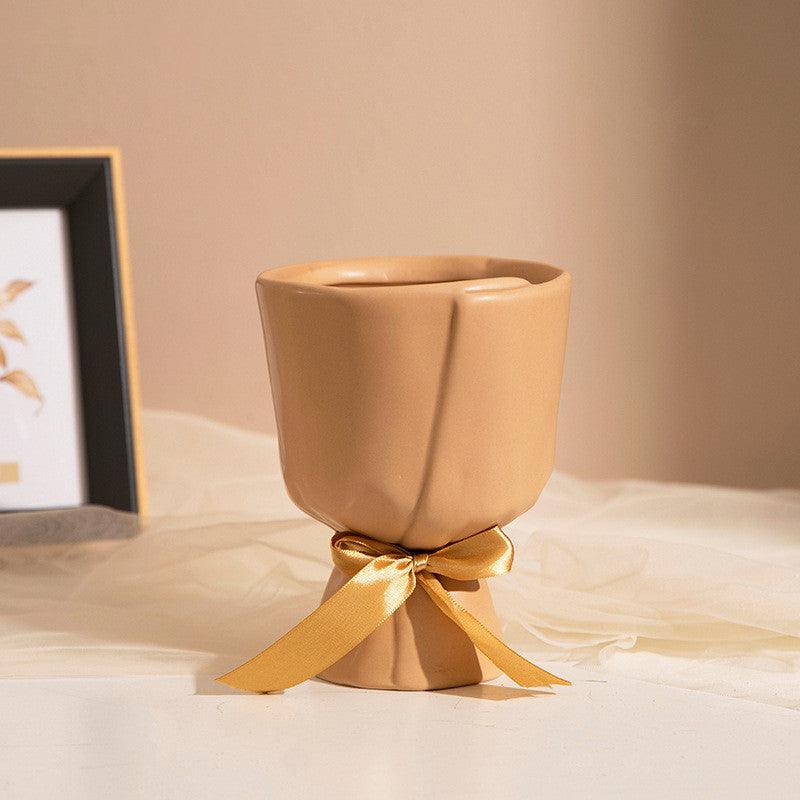 Nordic Style Ceramic Vase With Bouquet Shape - Pacisia