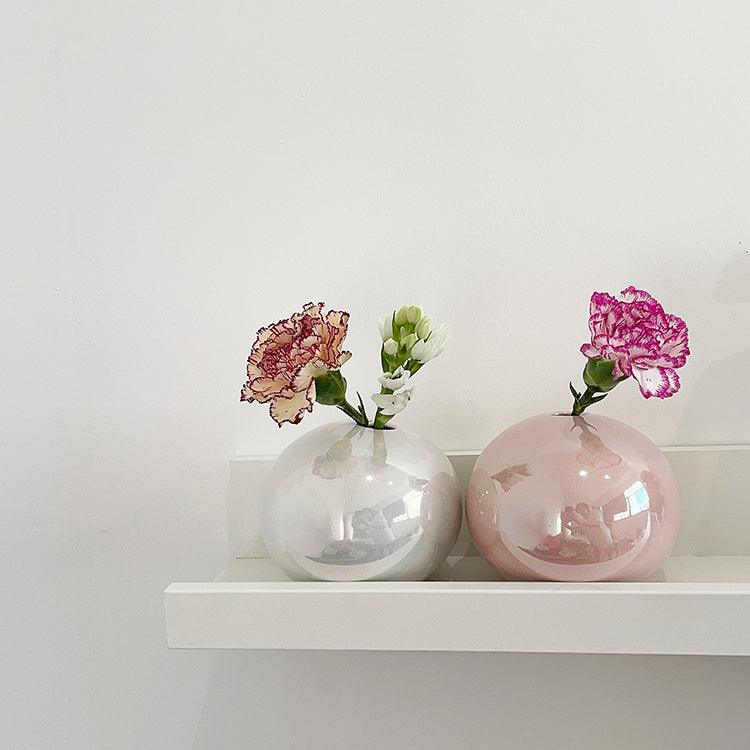 Pearl Like Ceramic Vase With Round Tabletop Texture - Pacisia