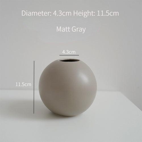 Pearl Like Ceramic Vase With Round Tabletop Texture - Pacisia