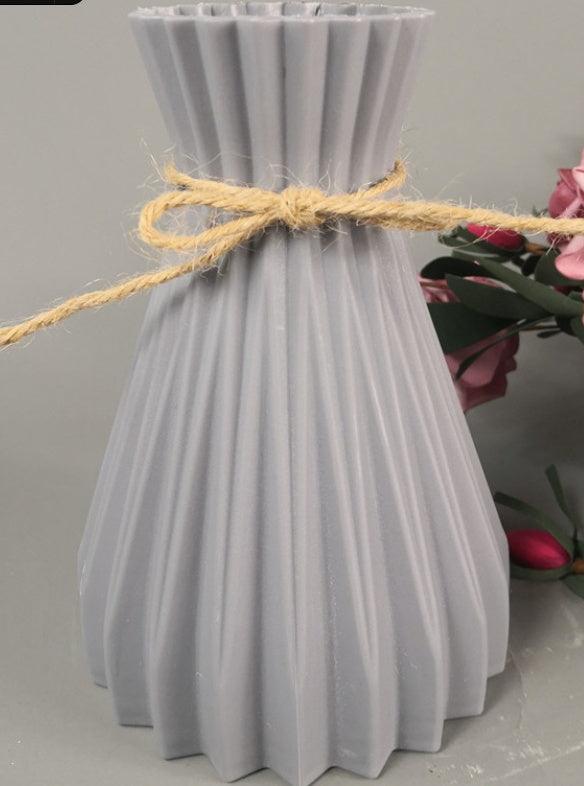 Plastic Vase Modern Imitation Ceramic Artificial Flower Container - Pacisia