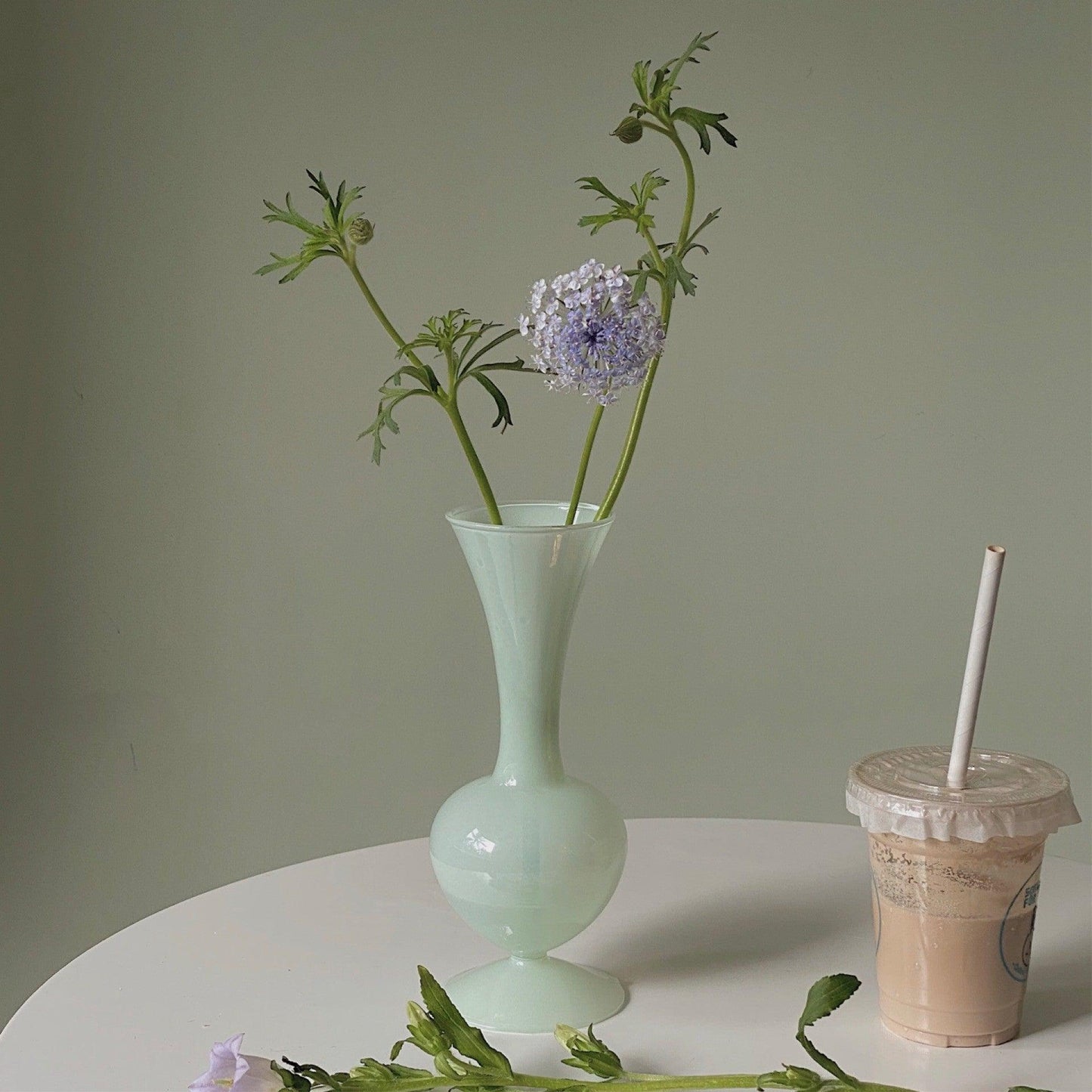 Retro Simple Niche Creative Glass Vase Ornament - Pacisia
