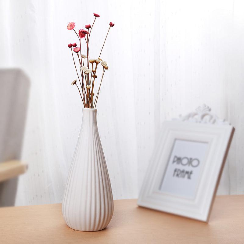 Simple And Beautiful White Creative Minimalist Ceramic Dried Flower Vase - Pacisia