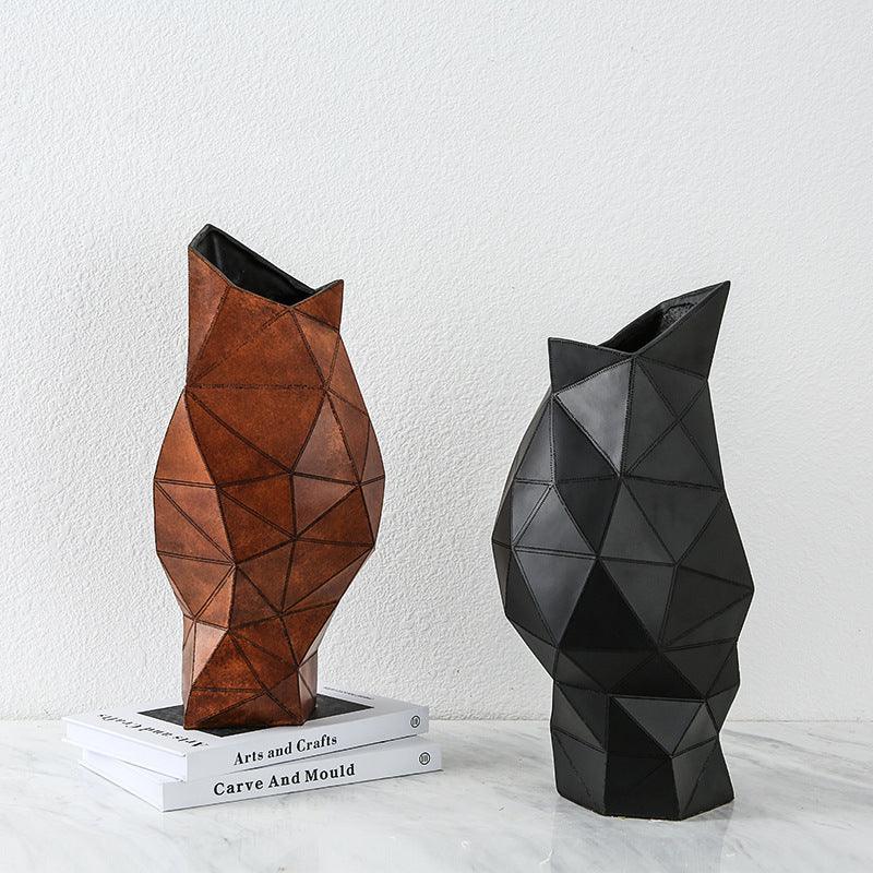 Simple And Modern Resin Abstract Triangle Leather Vase - Pacisia