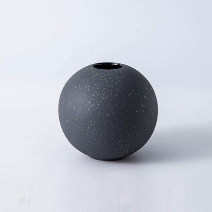 Simple Black And White Round Ceramic Vase Light Luxury Decoration - Pacisia