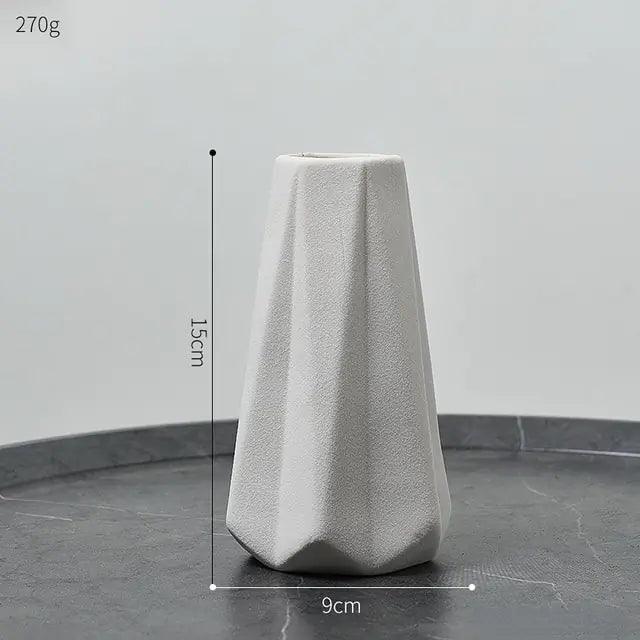 Simple Ceramic Vase - Pacisia