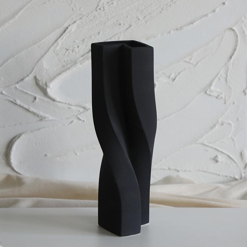 Simple Ceramic Vase With Dried Flowers Ornaments - Pacisia