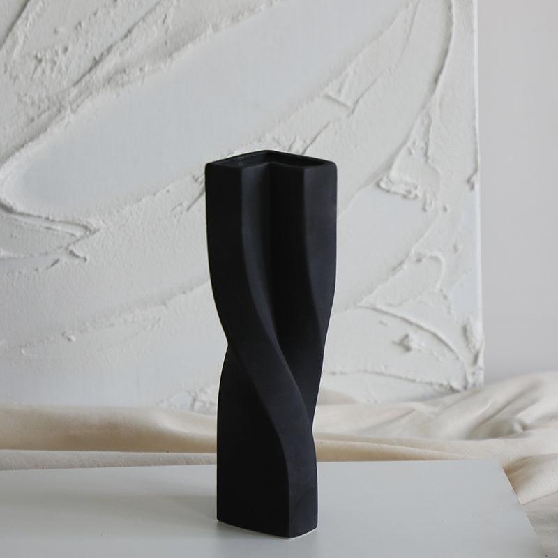 Simple Ceramic Vase With Dried Flowers Ornaments - Pacisia